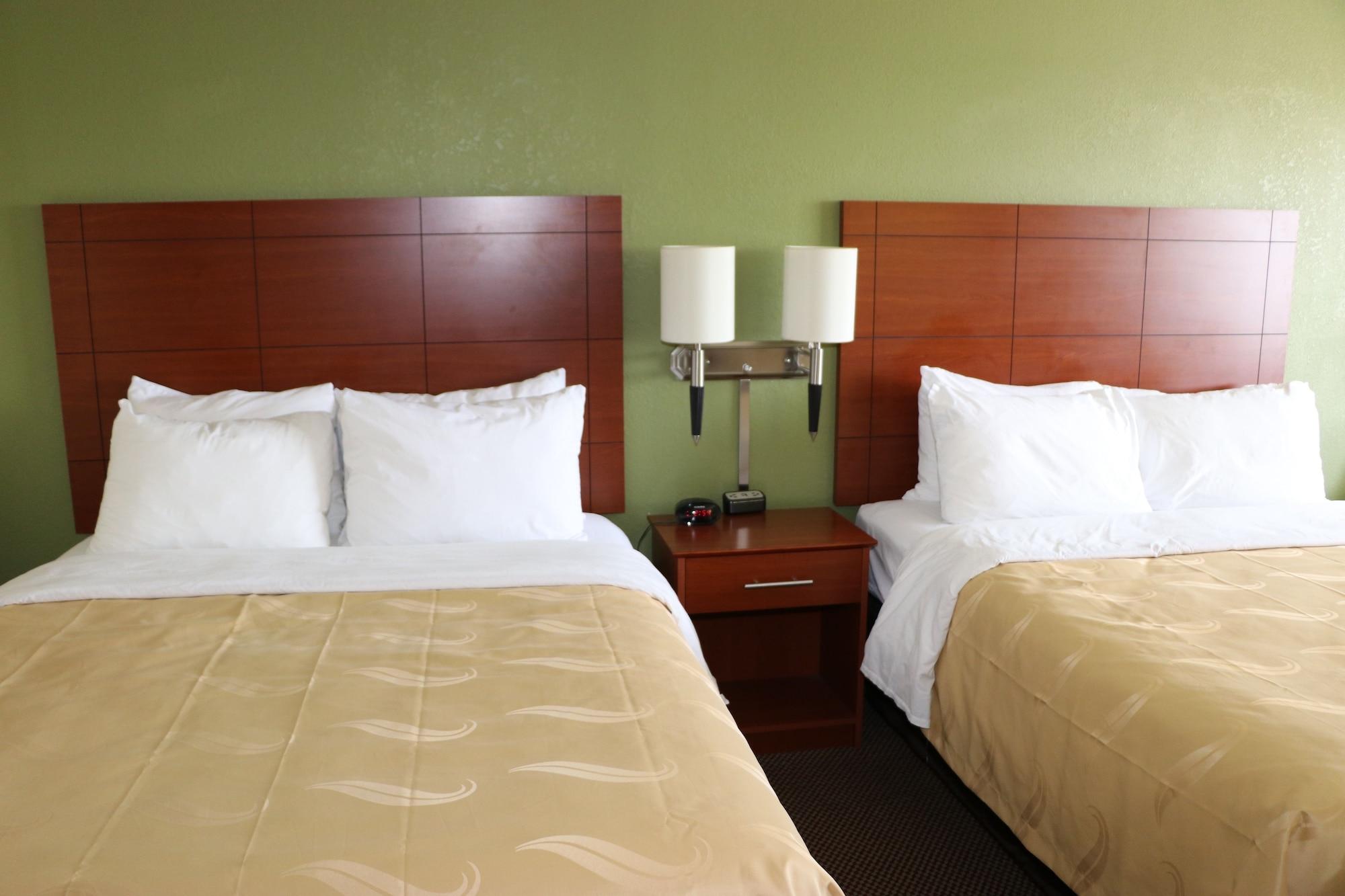 אוונסוויל Quality Inn East מראה חיצוני תמונה