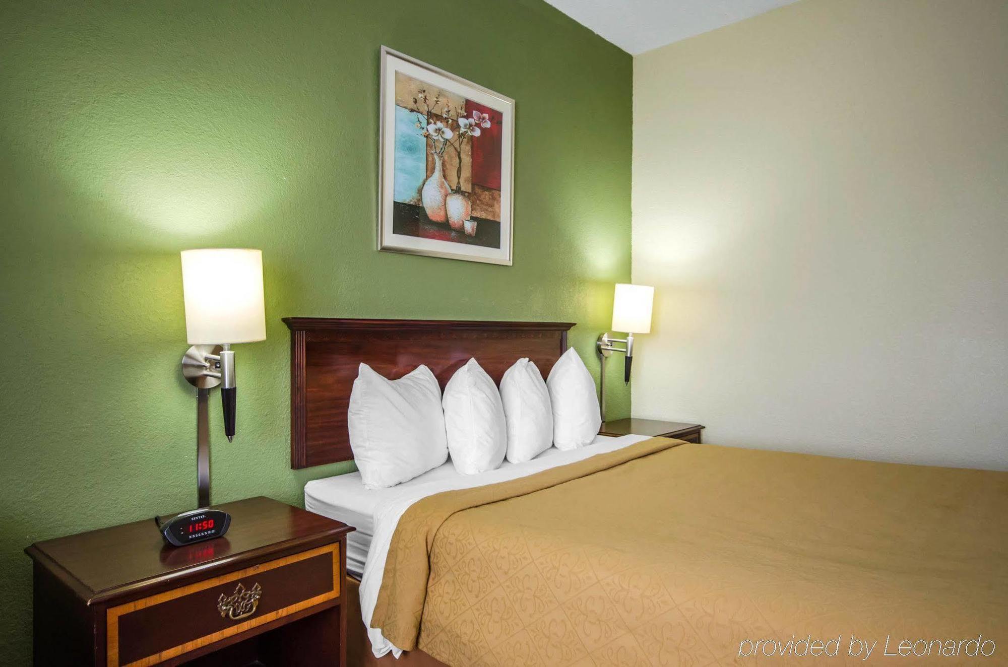 אוונסוויל Quality Inn East מראה חיצוני תמונה