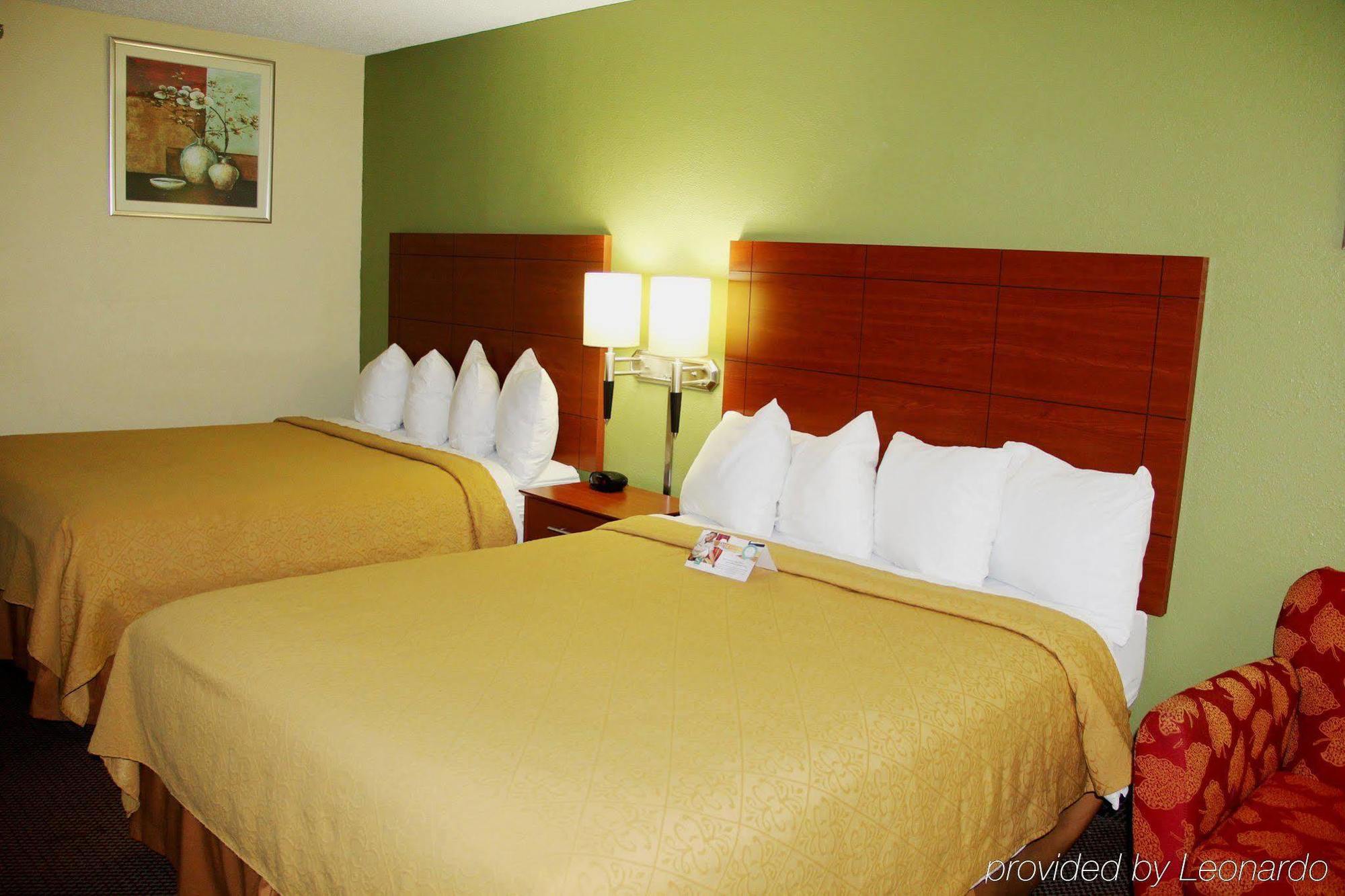 אוונסוויל Quality Inn East מראה חיצוני תמונה