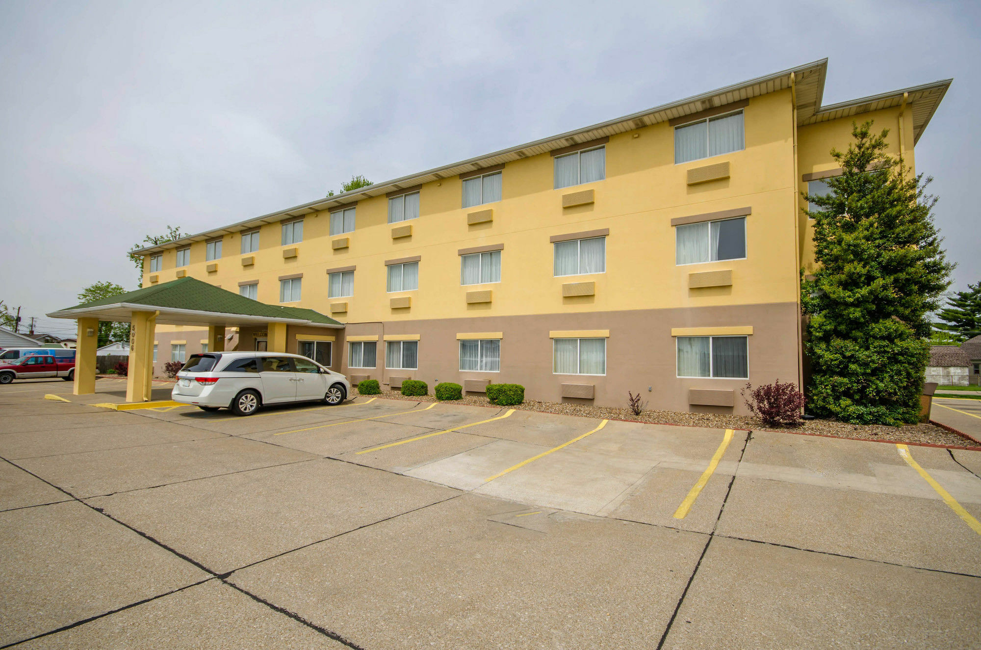 אוונסוויל Quality Inn East מראה חיצוני תמונה